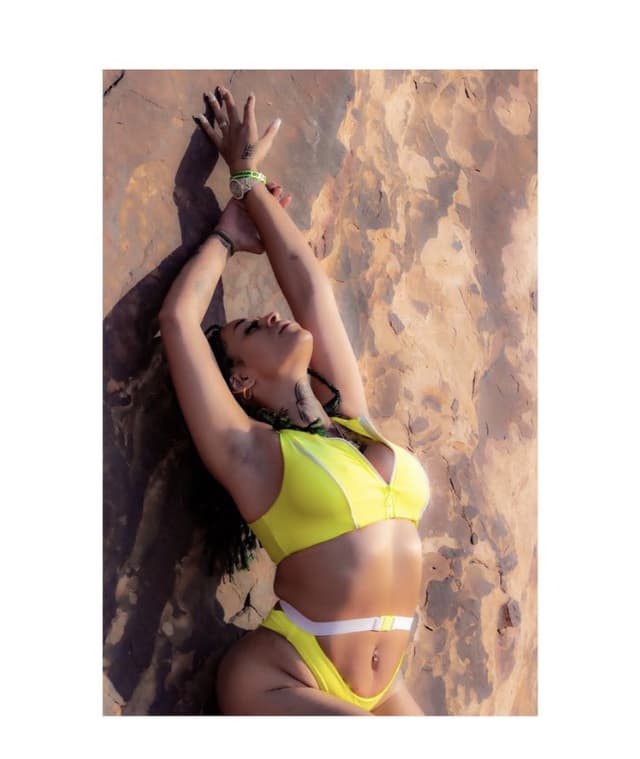 Shes_Yellow_