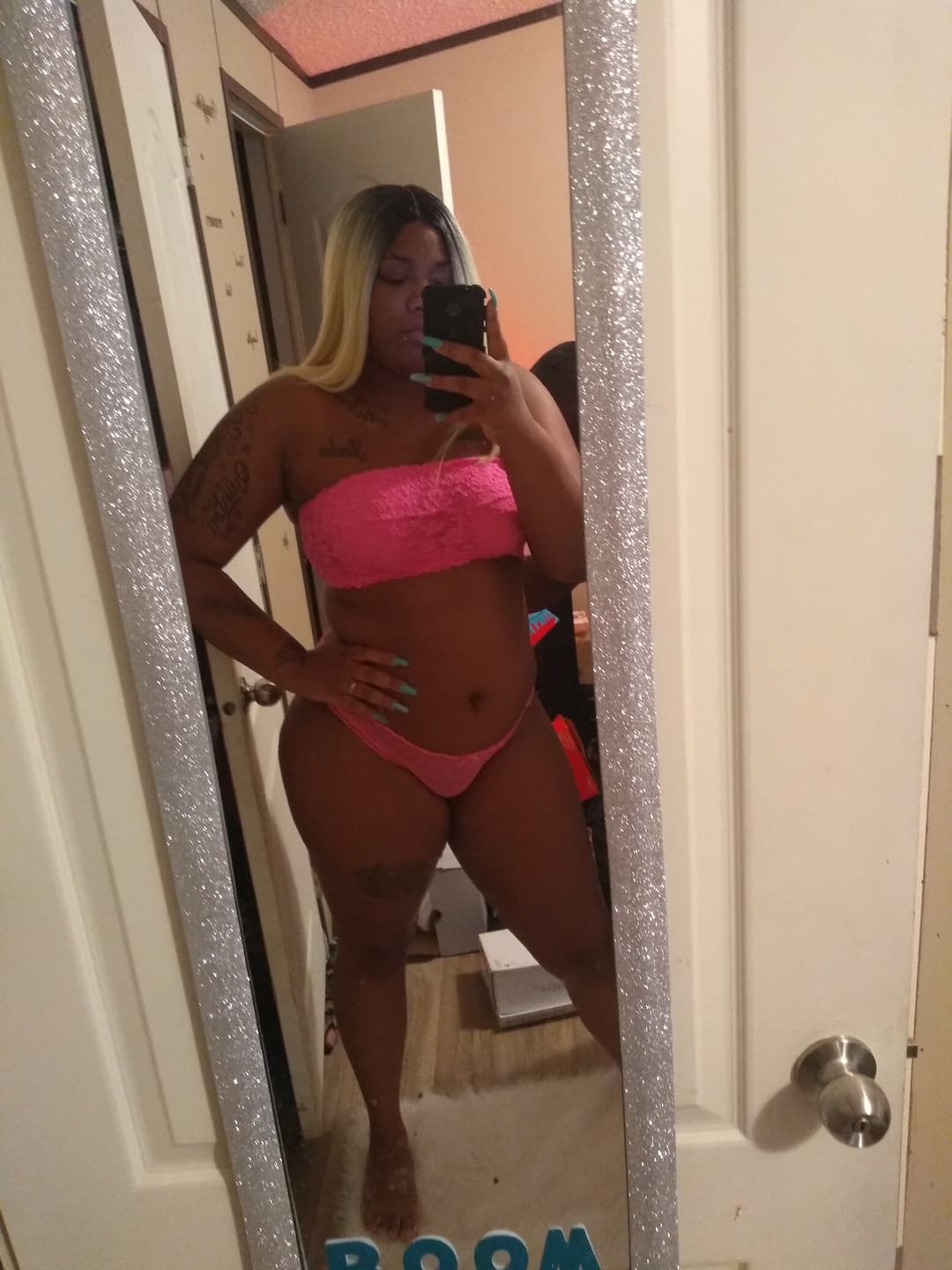 Ebonyhotwife